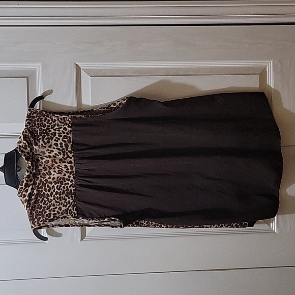 French Laundry sleeveless leopard shirt. - Picture 3 of 4